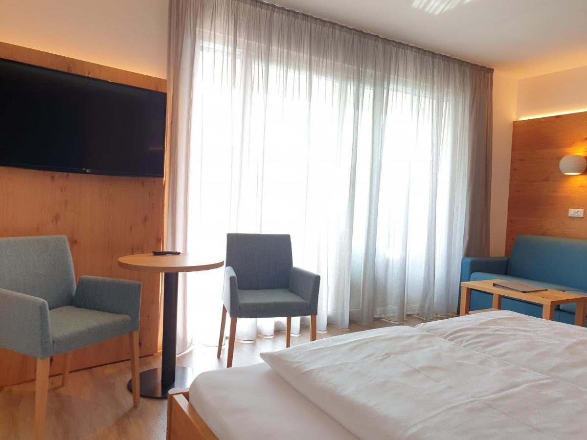 Hotel Garni Herz ティローロ エクステリア 写真