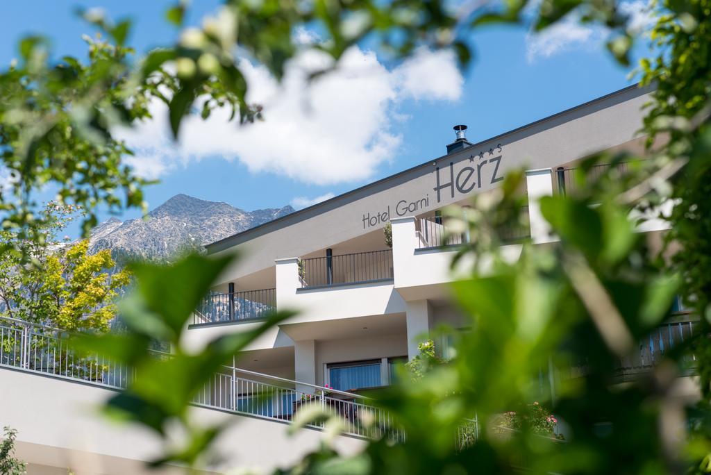 Hotel Garni Herz ティローロ エクステリア 写真