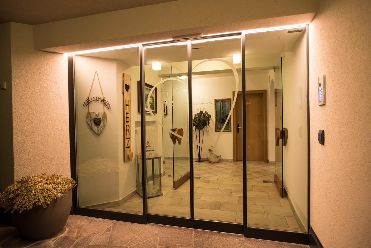 Hotel Garni Herz ティローロ エクステリア 写真